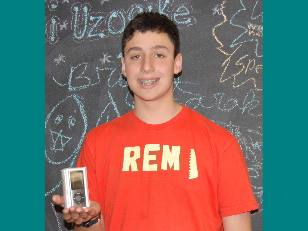 Jeremy Gordon with new ipod!!